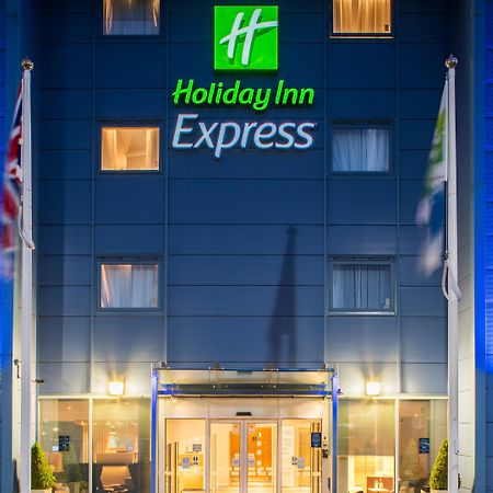 Holiday Inn Express Oxford Kassam Stadium, An Ihg Hotel Exteriér fotografie